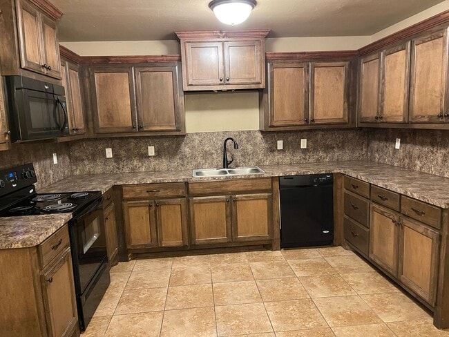 Photo - 3 bed room, 2 baths with a 2 car garage fo...