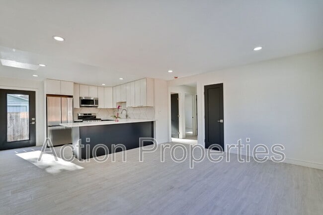 664 Ehrhorn Ave Unidad 3