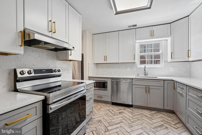 Building Photo - 13505 Coates Ln