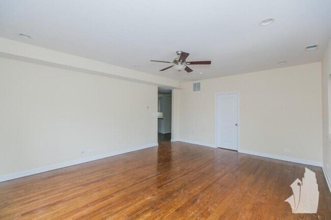 Photo - 3 bedroom in Chicago IL 60640 Unit 1827-G