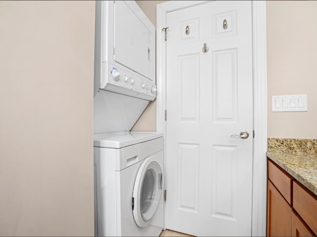 Photo - 7651 W Addison St Unit 1w