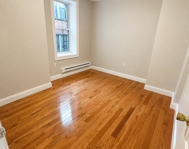 6611 Broadway Unit D1