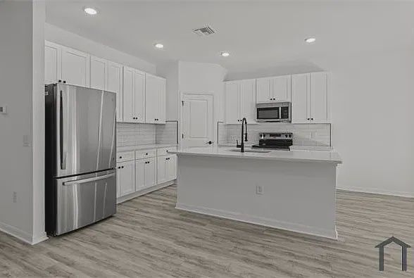 Photo - 1147 Edgerton Ave