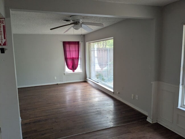 10545 Channel Dr