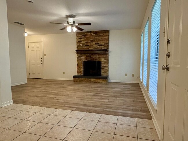 Photo - 402 Fawn Trail Unit B