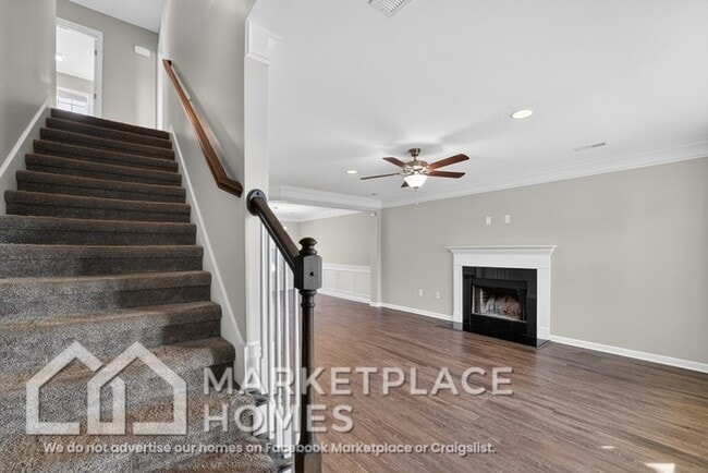 Photo - 1129 Cloud View Dr