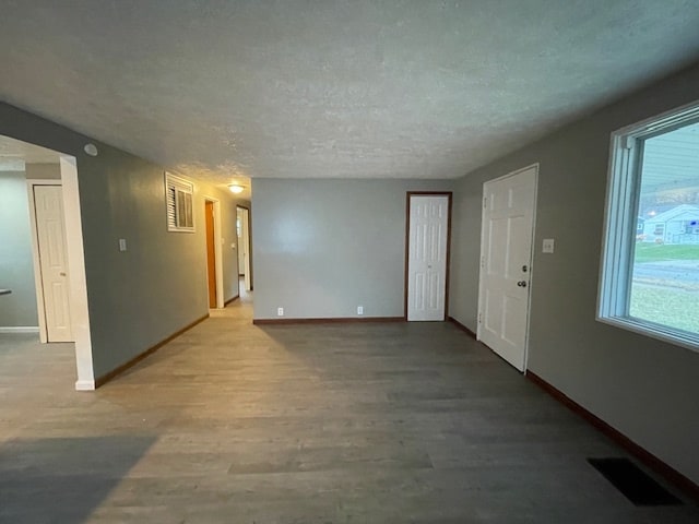 Photo - 924 E Chippewa Ave