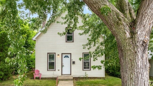 Building Photo - 1238 S 29th St Rental