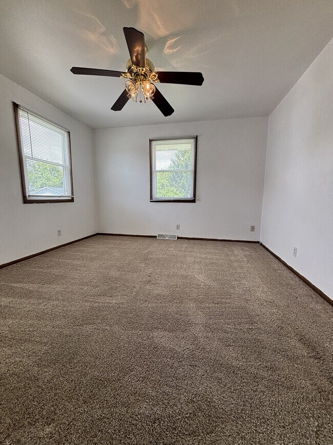 Photo - N169W20170 Georgetown Dr