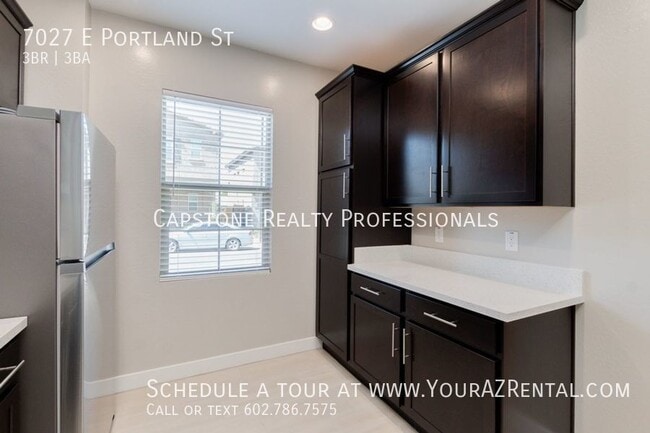 Photo - 7027 E Portland St