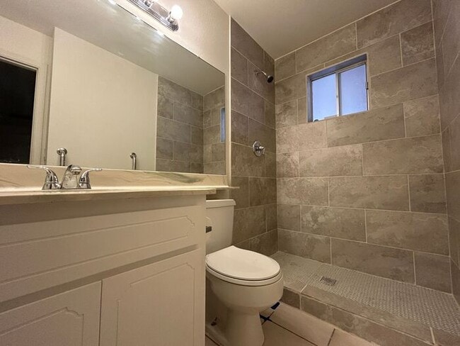 Photo - 1101 N April Cir