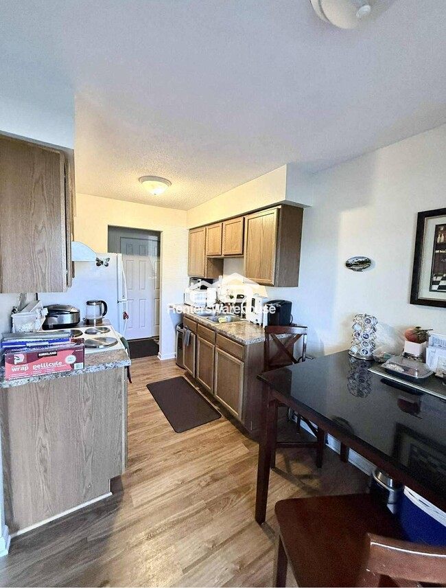 Photo - 918 9th Ave S Unit Apt 4