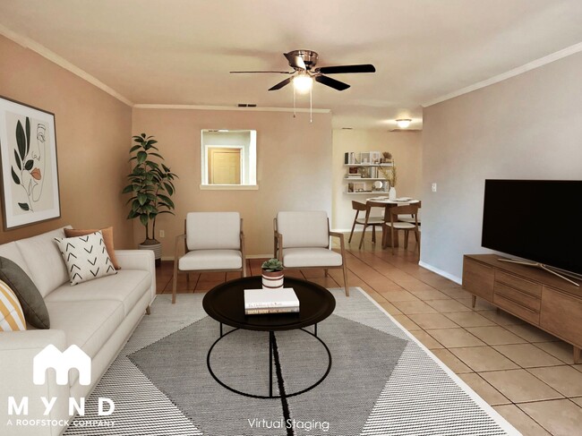 Building Photo - 526 N Brentwood Ave