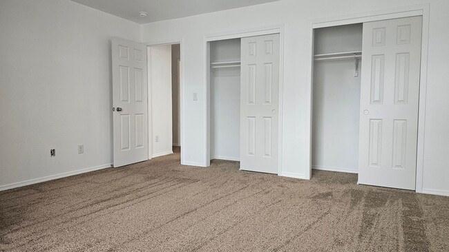 Photo - 1126 S Fern St Unit 6