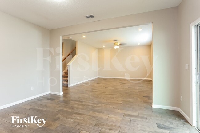 Photo - 1300 Kendall Dr