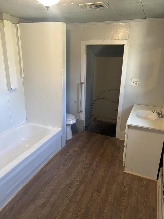 Photo - 411 Jackson St