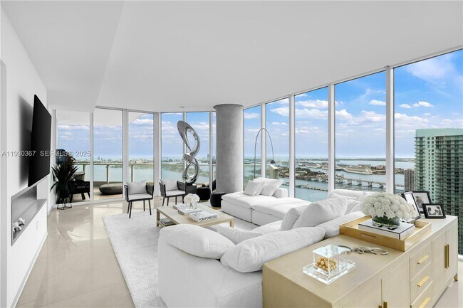 Photo - 2020 N Bayshore Dr Unidad PH4502