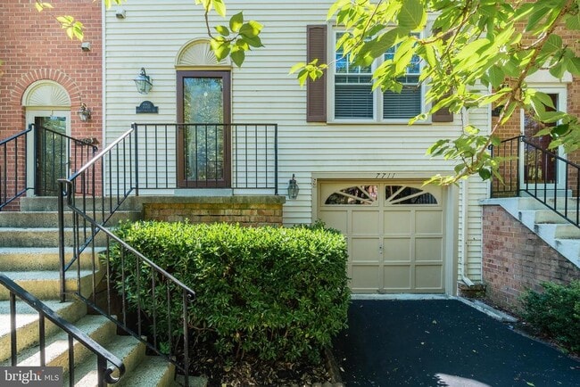 Photo - 7711 Shootingstar Dr Townhome