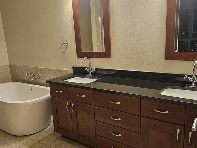 Photo - 2bd/2ba Condo - Modern High-Rise Living in the Heart of the Las Vegas Strip