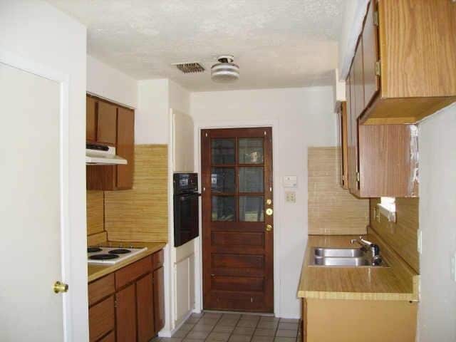 Photo - 810 Terryhollow St