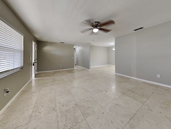 Photo - 2143 Creek Side Dr