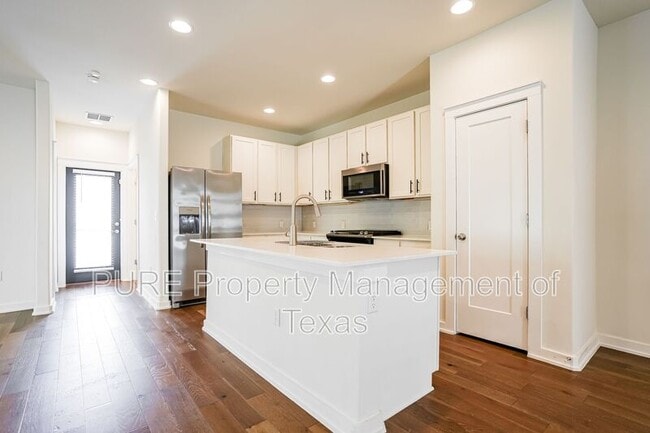 Photo - 6800 Menchaca Rd