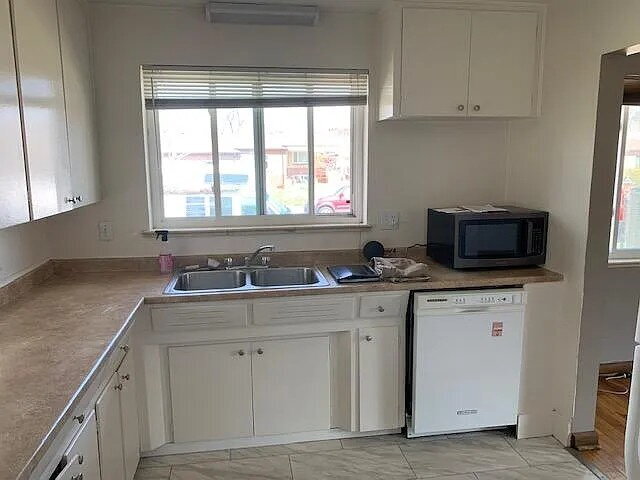 Photo - Two Bed / One Bath in Platte park for rent