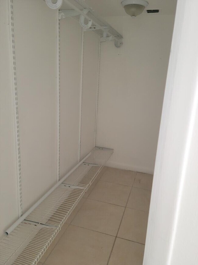 Photo - 8775 Park Blvd Unit 412