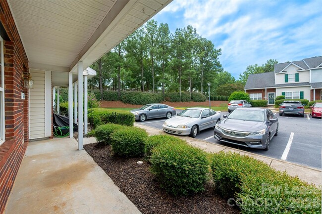 Photo - 1841 Birch Heights Ct