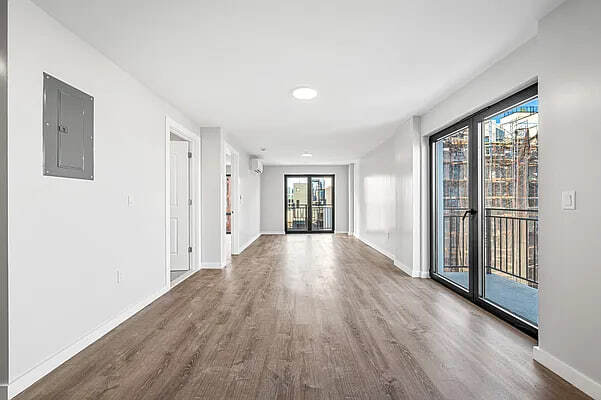 Photo - 43-34 53rd St