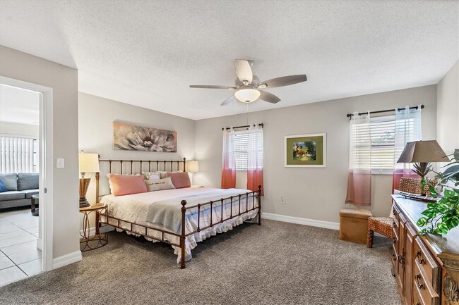 Photo - 6283 Green View Cir Unit 102