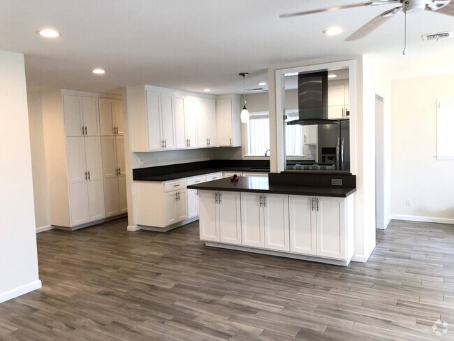 Building Photo - 17011 La Salle Ave Rental