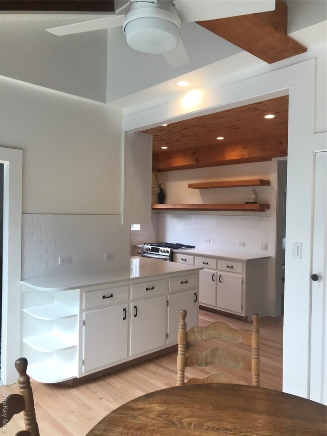 Photo - 33 Duneway Ave