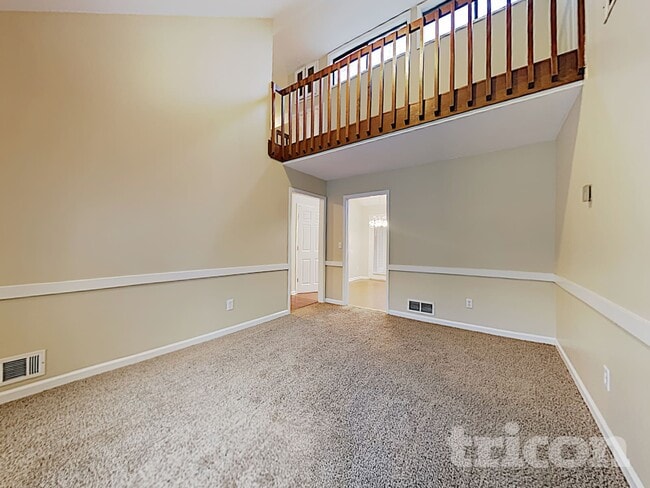 Photo - 3958 Cotswold Dr SW