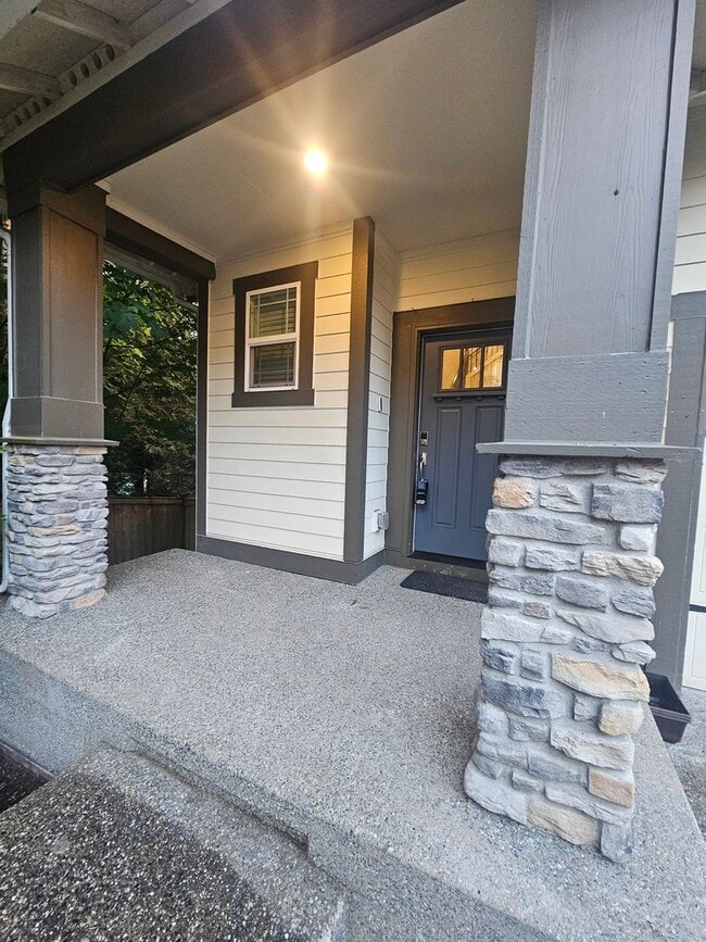 Photo - Spacious 5 Bedroom in Convenient North Creek Ridge, Bothell Location