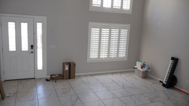 Photo - Nice 5 Bedroom House for rent in SW