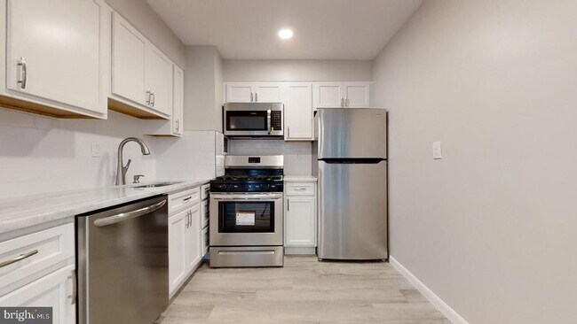 Photo - 1822 Metzerott Rd Unidad 305