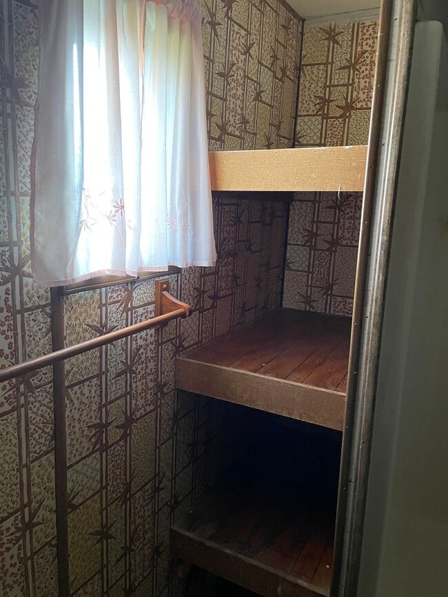 2 bed 1 bath trailer house - 2 bed 1 bath trailer house