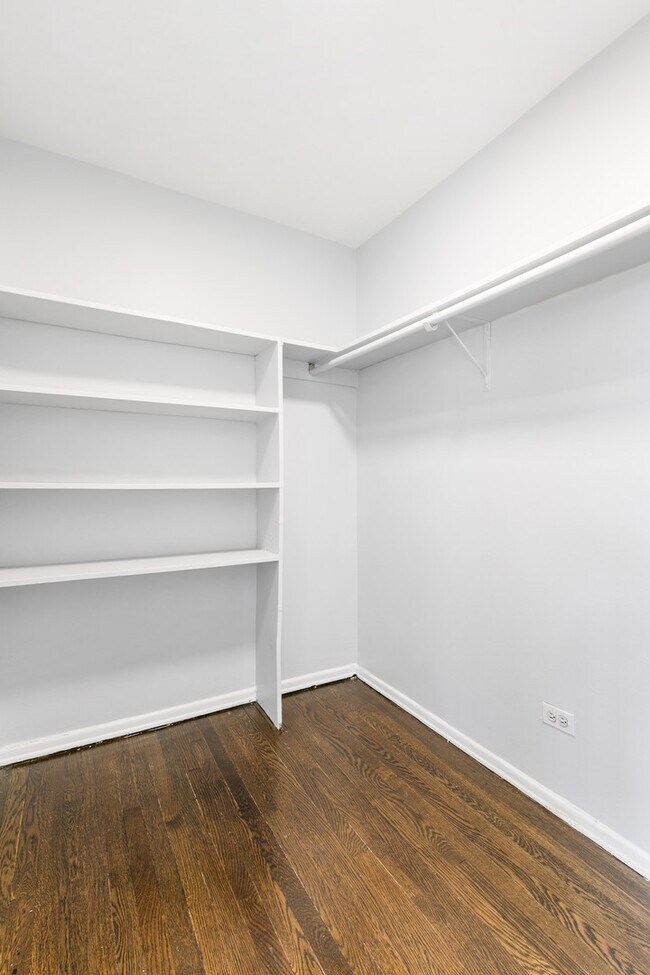 Photo - 6021 N Winthrop Ave