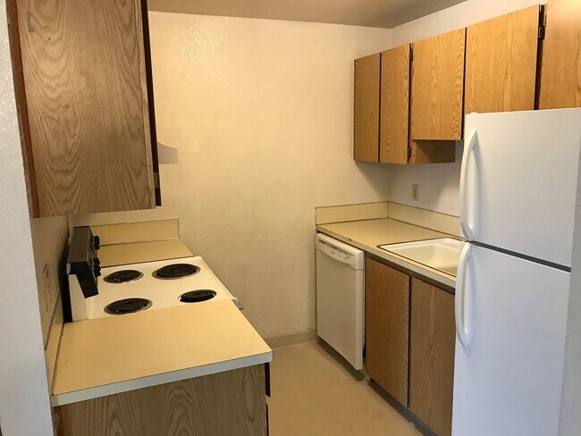Photo - 330 NE C St Unit 330C
