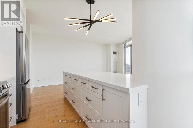 Photo - 2885 Bayview Ave Unité 709