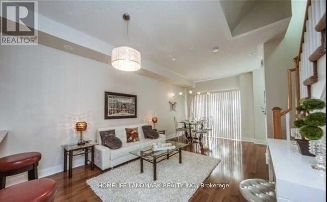 Photo - 330 Village Green Square