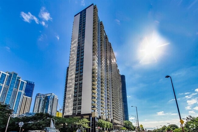 Building Photo - 400 E Randolph St Unit 2324 Rental