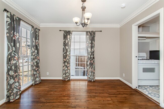 Photo - 8642 Daytonia Ave