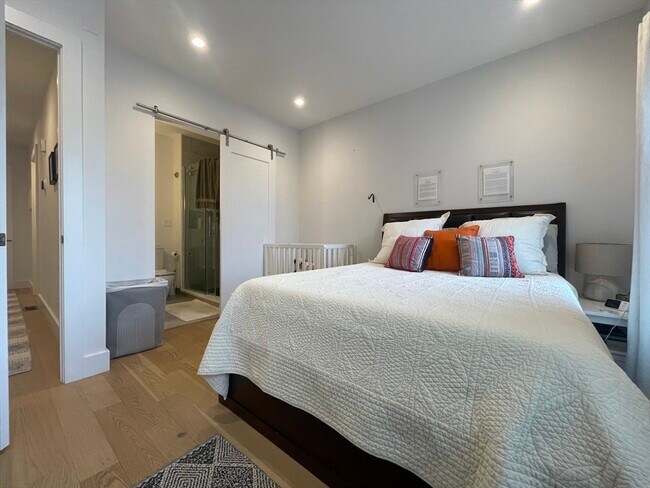 3 Lamson Ct
