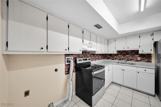 Photo - 4824 Lucaya Dr Unit 1