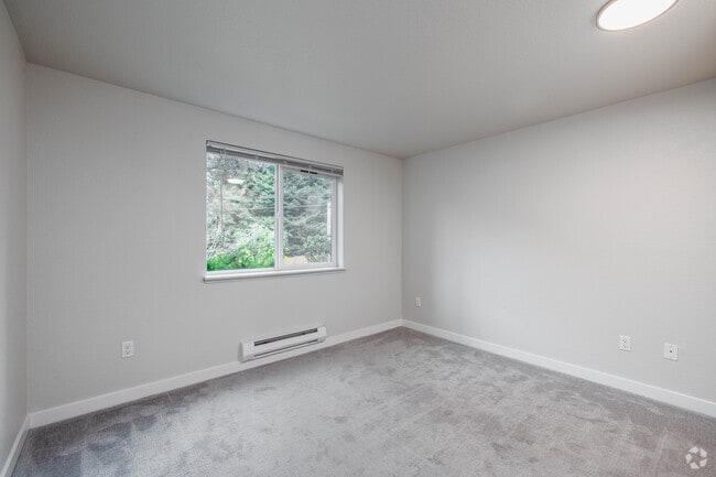 2BR, 2BA - 980SF - Bedroom - Westvue Apartments