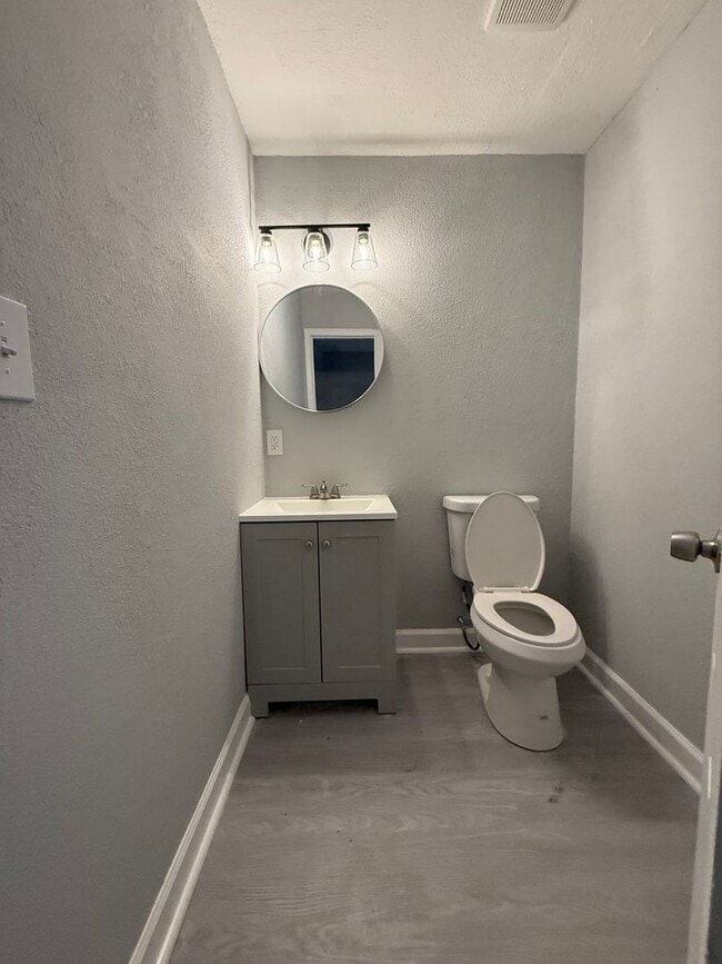 Photo - 315-317 Roselynn Lane Unit 317B