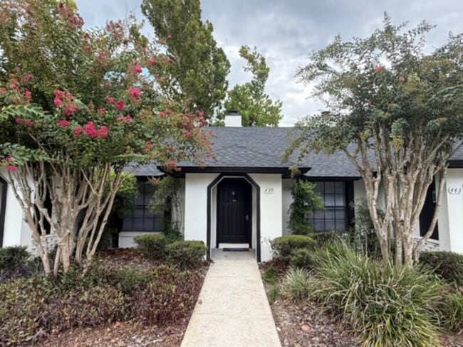 Building Photo - 2 Bedroom- All NEW &amp; Updated with Most... Rental