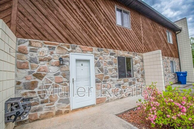 Photo - 2705 Sood Rd